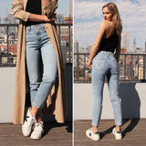 Levi's Wedgie Icon Jeans Revolve NWT 28