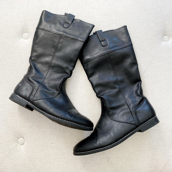 Old Navy Black Faux Leather Boots 5