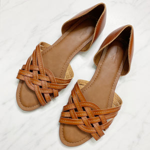 Universal Thread Brown Leather Sandals 7.5