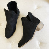 Seven for all Mankind Suede Bootis New 9