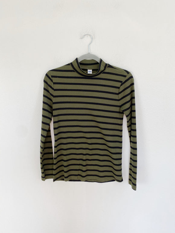 Old Navy Olive Knit Long Sleeve Small