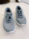 NIKE Flex Sneakers size 7
