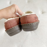 TEVA Kiru Winter Fuzzy Slippers 7.5