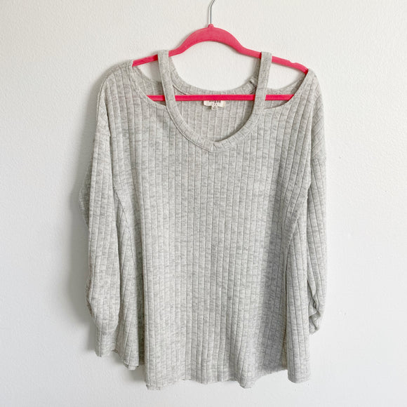 UmGee Knit Sweater Medium