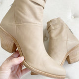 LD Tuttle The Glove Booties 38