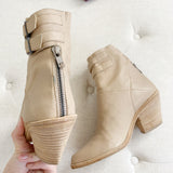 LD Tuttle The Glove Booties 38