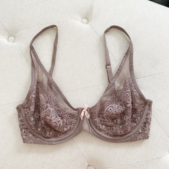 Victoria's Secret Body by Victoria Lined Demi Lace Bra 32DD