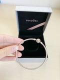 Pandora Limited Edition Unique Snowflake Moments Bangle New