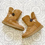 UGG Bailey Button Chestnut Boots 7