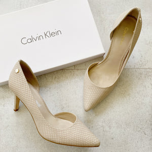 Calvin Klein Nodine Smooth Cocoon Kitten Heels 7.5