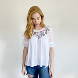 Lucky Brand Embroidered Floral Short Sleeve NWT Small