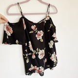 Floral cold shoulder Boutique Kaileigh Blouse NWT XS