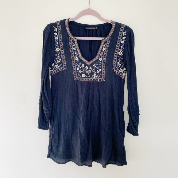 Abercrombie & Fitch Embroidered Tunic XS