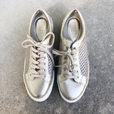 Steven by Steve Madden Shimmer Gold Sneakers 8.5