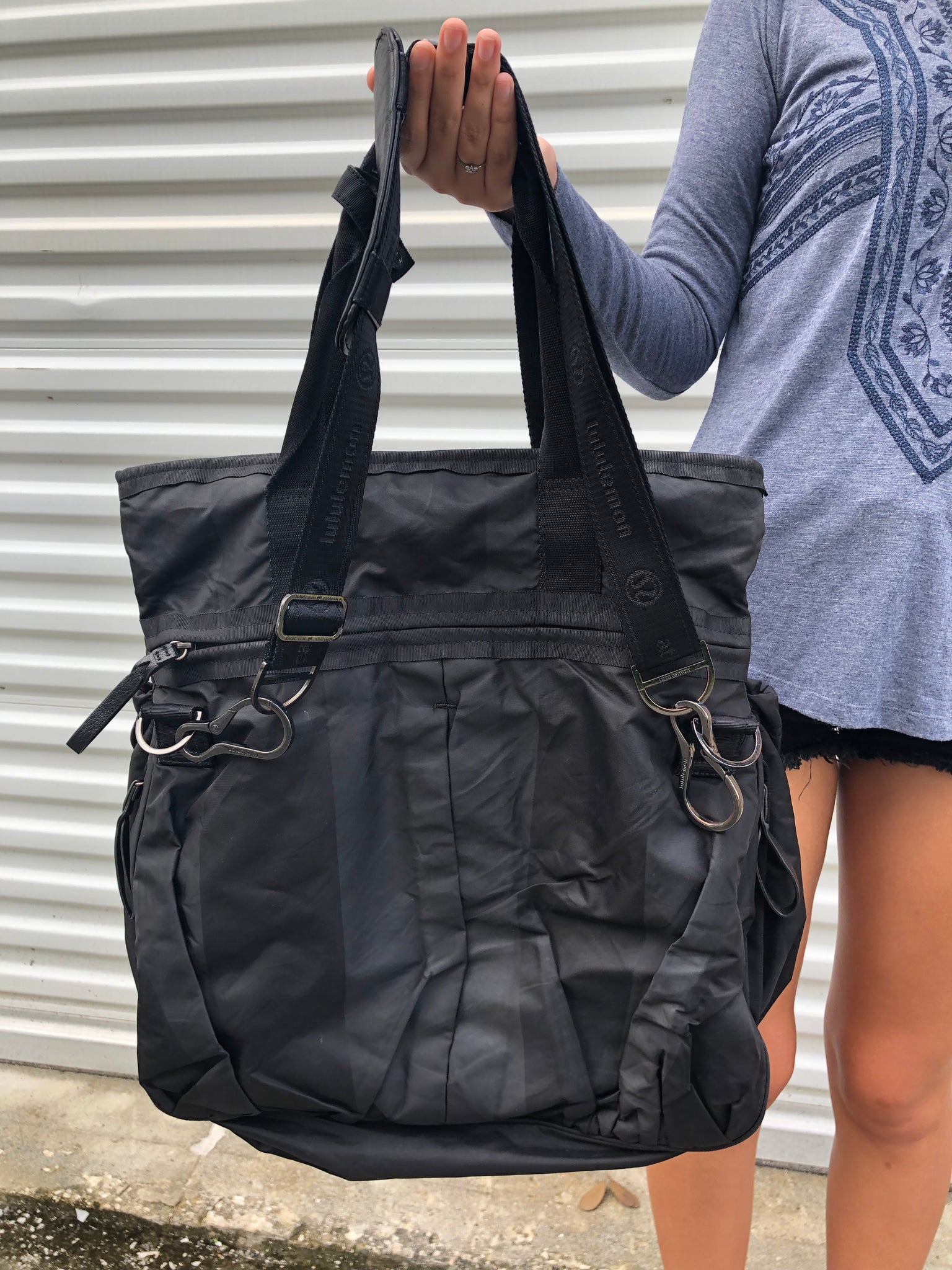 Lululemon flow as you go yoga/ diaper bag – Fashion Trade Bo-Tique