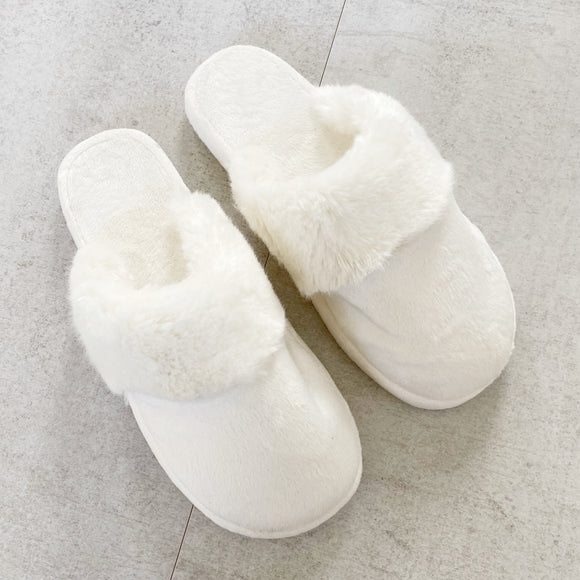 Pottery Barn Faux Fur Slippers Medium