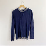 Vince Unisex Sweatshirt size Large